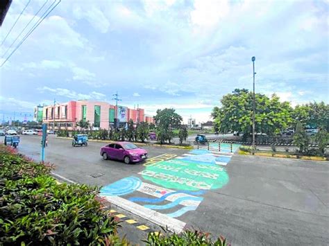 Tagbilaran City spreads positive vibes with painted lanes | Inquirer News