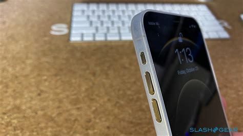 The gold iPhone 12 Pro is just so darn pretty – Hands-on - SlashGear