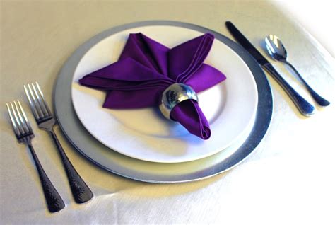 Signature Event Rental | Napkin folding, Creative napkins, Party guests