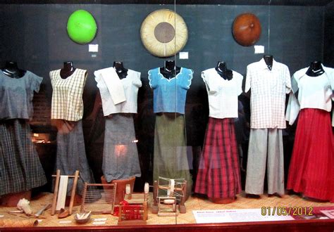 What Ilocanos wore in earlier eras. Made of Inabel Iloco fabrics. | Filipino culture, Fabric ...