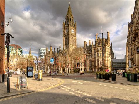 Manchester Albert Square and Town Hall © David Dixon :: Geograph ...