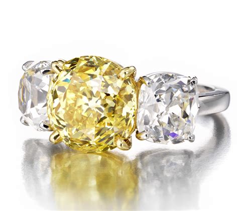 Fancy Colored Diamonds To Lead Bonhams New York Jewelry Auction