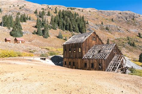 13 Abandoned Ghost Towns in Colorado and How to Get There