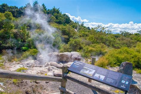 Exploring the Rotorua geysers in New Zealand | Atlas & Boots