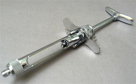 Quality Aspirating Syringe Cartridge 1.8 ml Anesthetic Dental Instrument Style 2 - Tools N Tools UK