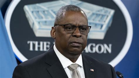 Congressional Black Caucus backs Defense Secretary Lloyd Austin after ...