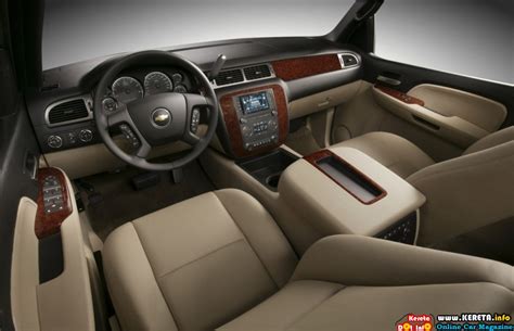 2011-chevrolet-avalanche-interior-view