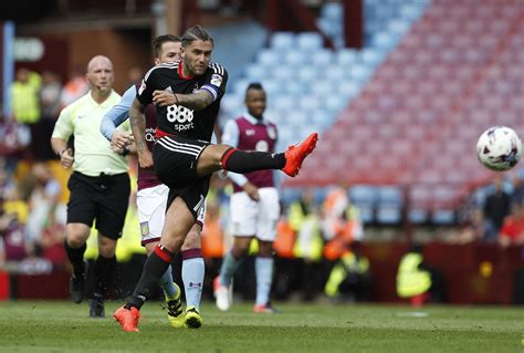 Henri Lansbury hails Aston Villa fans