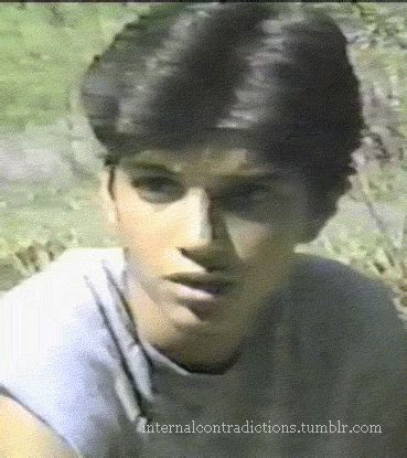 My Daniel LaRusso GIFs :) - Ralph Macchio Photo (33371794) - Fanpop