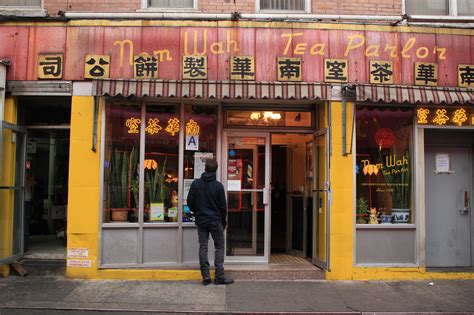 Nom Wah Tea Parlor in Chinatown, New York — Open since 1920