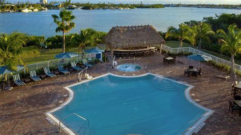 Hampton Inn Marathon - Florida Keys from $90. Marathon Hotel Deals ...