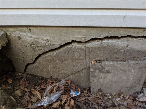 Crack in foundation | True Level Concrete