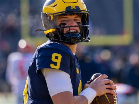 Michigan Quarterback JJ McCarthy is Committed to Meditating Before Each ...