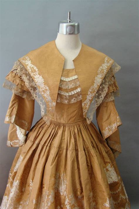 17 Best images about 1850's Women's Clothing on Pinterest | Day dresses ...