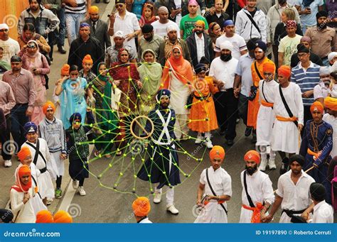 Dance during Baisakhi Procession Editorial Image - Image of khalsa, devotee: 19197890