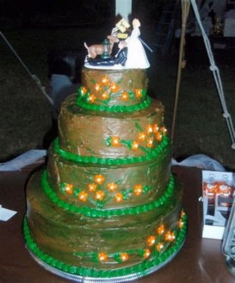 14 Hilarious Wedding Cake Fails You Will Love