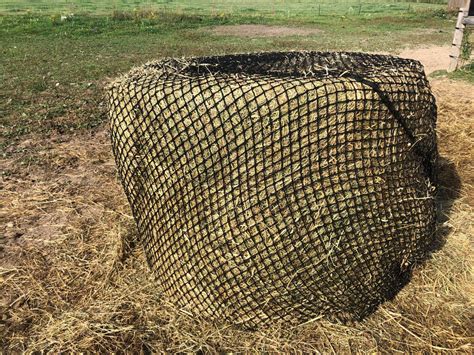 Round Bale SLow Feed Hay Net ( 6mm Thick ) – Tech Equestrian