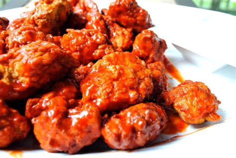 Boneless Buffalo Chicken Bites | Recipe | Buffalo chicken bites ...