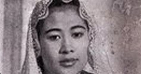 Biografi Fatmawati Soekarno | BiografiKu.com | Biografi dan Profil Tokoh Terkenal Di Dunia