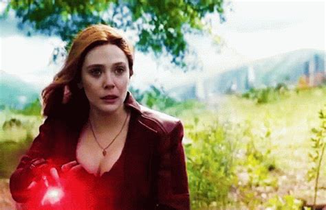 Wanda Maximoff GIF - Wanda Maximoff - Discover & Share GIFs