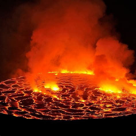 Lava Lakes: The Exposed Guts of Volcanoes | Amusing Planet