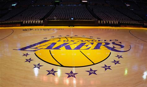 Los Angeles Lakers pull off surprise trade to move up in NBA Draft 2023