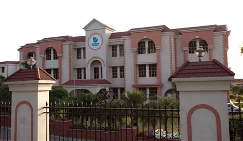 Uttaranchal University Dehradun - Private Uttaranchal University ...