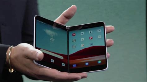 Microsoft unveils Surface Duo, a foldable Android phone - Video - CNET