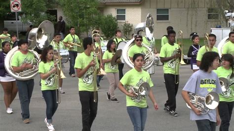 University High School (Waco) Parade of Champions - YouTube