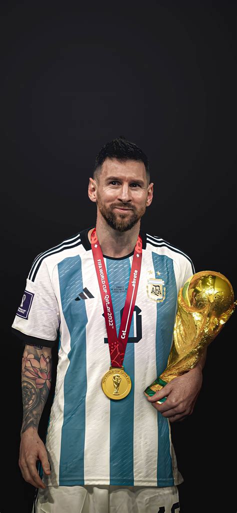 Messi holding world cup Wallpapers Download | MobCup