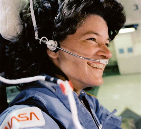 Volando a las estrellas, Sally Ride (1951-2012) - Mujeres con ciencia