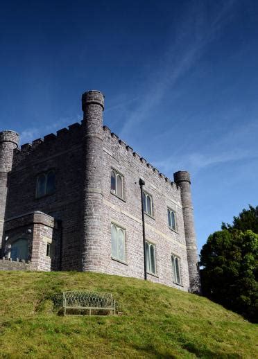 Sightseeing tours | Welsh heritage sites | Visit Wales