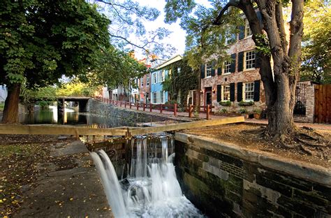 Georgetown Visitor Center - Chesapeake & Ohio Canal National Historical ...