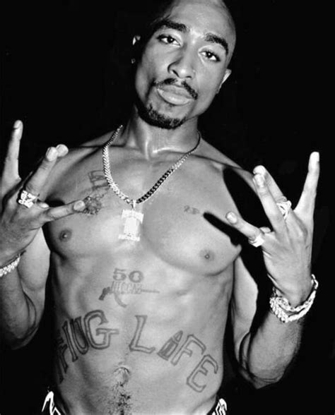 Ultimate Tupac Shakur Tattoo Guide - toate lucrările de cerneală și ...