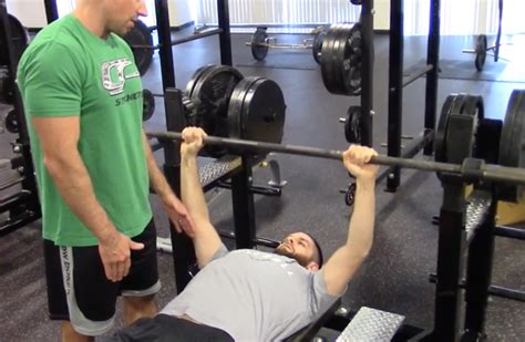 How Bench Press Technique Impacts Shoulder Health | Eric Cressey | High Performance Training ...