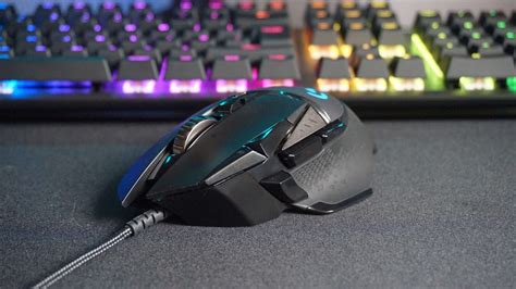 Logitech G502 Lightspeed Vs G502 Hero: What is the Difference ...