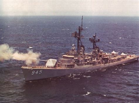 USS Hull (DD-945), named for Commodore Isaac Hull USN, was a Forrest Sherman class destroyer ...