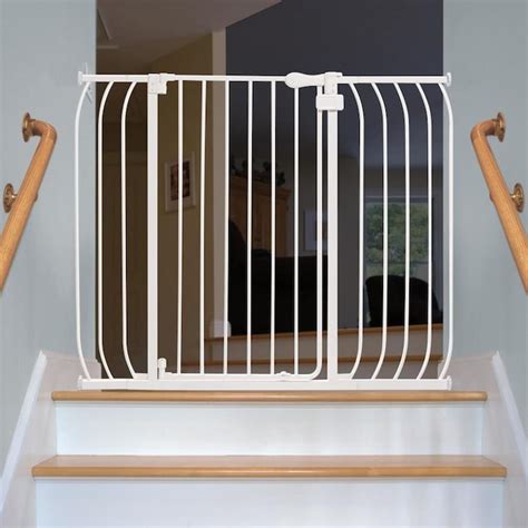 Summer Infant 47.5-in x 36-in White Metal Safety Gate in the Child ...