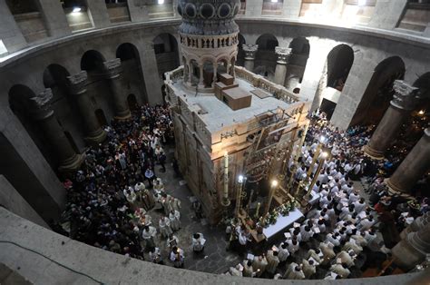 Church Where Jesus Died Suffers Roof Collapse as Hundreds Worship ...