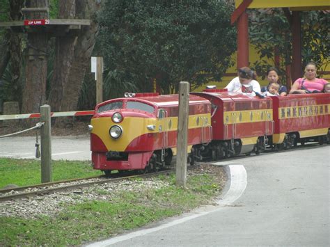 Paul & Joyce, Exploring our Country: Central Florida Zoo