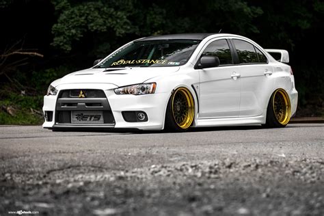 Mitsubishi Lancer Evolution on Air Suspension by Avant Garde — CARiD ...