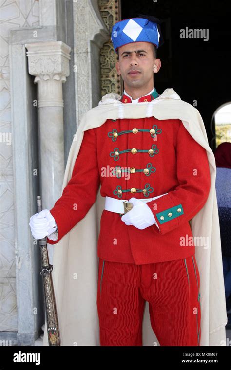 Moroccan Royal Guard Outside Mausoleum of Mohammed V, Rabat, Morocco ...