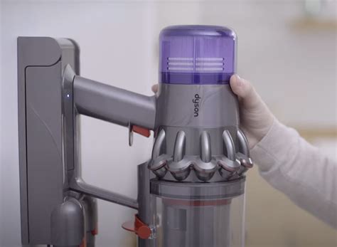 How to Clean Dyson Filter? An Easy Expert's Guide