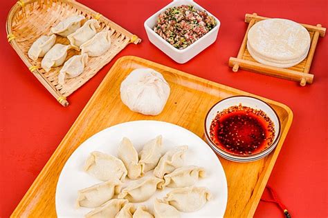 New Year Dumplings, New Year, Make Dumplings, Gesture PNG Transparent Image and Clipart for Free ...