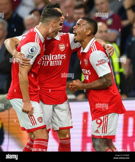 Gabriel jesus goal arsenal hi-res stock photography and images - Alamy