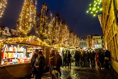 Visiting Bruges Christmas Market (2020): What to See, Eat, and Do