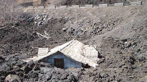 Etna Damage : Here is a shot of damage from past eruptions of Mount Etna ... - Fire damaged a ...