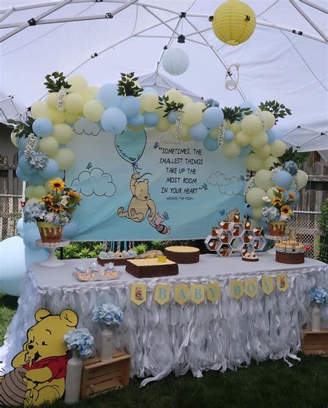 Winnie the Pooh backdrop | Baby shower balloons, Baby shower pictures, Disney baby shower