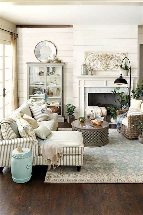 15 of the Best Farmhouse Style Wall Colors To Use