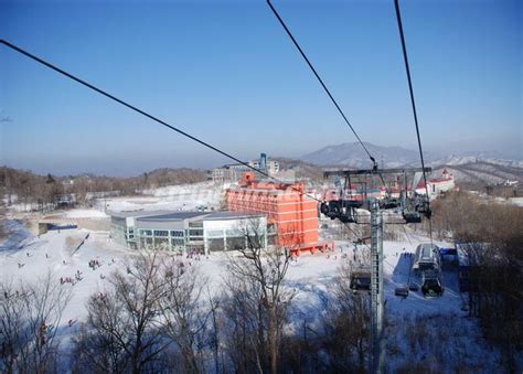 Ski Lift in Yabuli Ski Resort China - Yabuli Ski Resort Photos, Heilongjiang